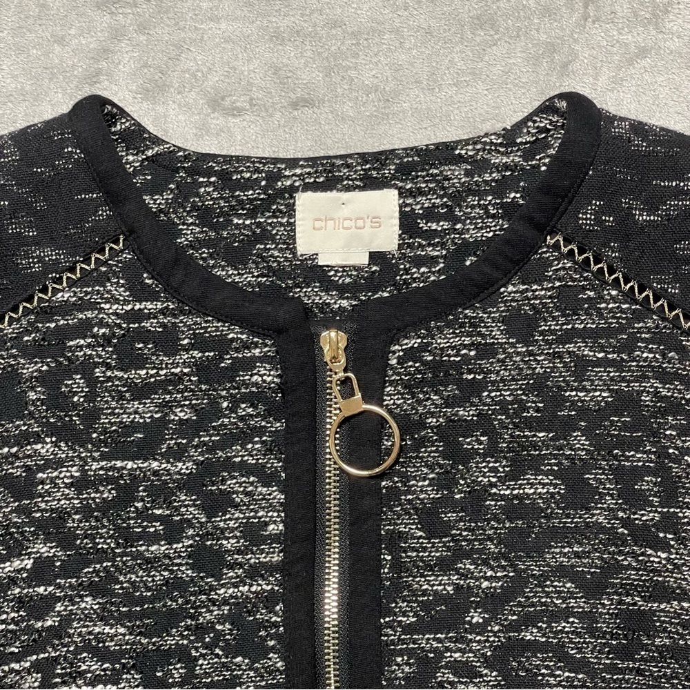 Chico's Black White Gold Pieced Jacquard Zip Up Animal Print Jacket - Size L / 2 - Picture 2 of 11